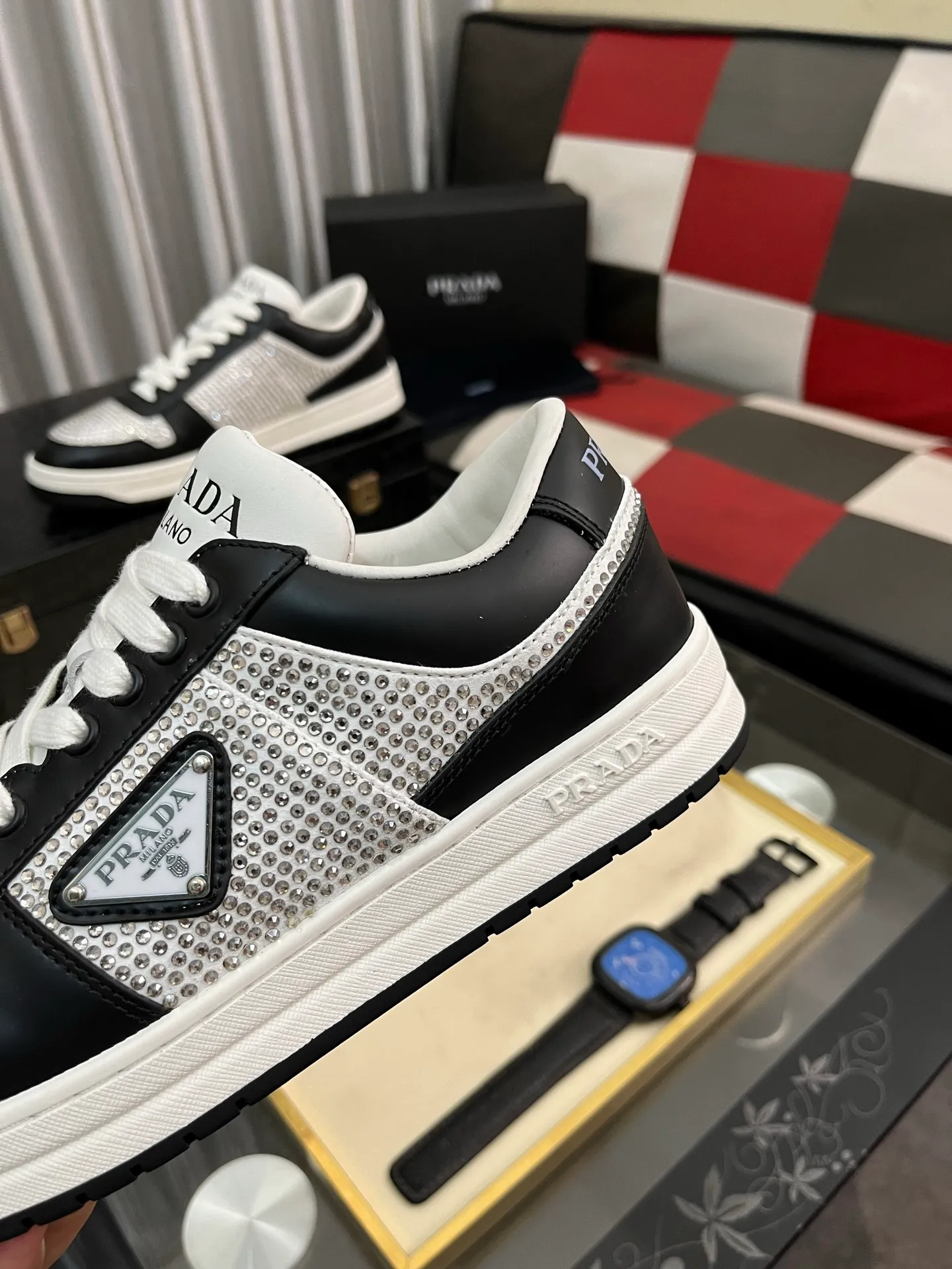Men's shoes 💰680⌚️⌚️【PRADA】Prada - high-end quality original order 🔍🔍🔍casual sports shoes - Upper: 🔝 Nappa calfskin, perforated calfskin, shoe body sewn brand metal fasteners, tongue screen-printed high frequency brand logo - Lining: water-dyed cowhide - Outsole: ultra-light TPU foam rubber; two-color molded outsole -Ultra-high quality control and fine workmanship: outstanding (high-end, extravagance, class) -Size: 38-44 (45, can be customized)